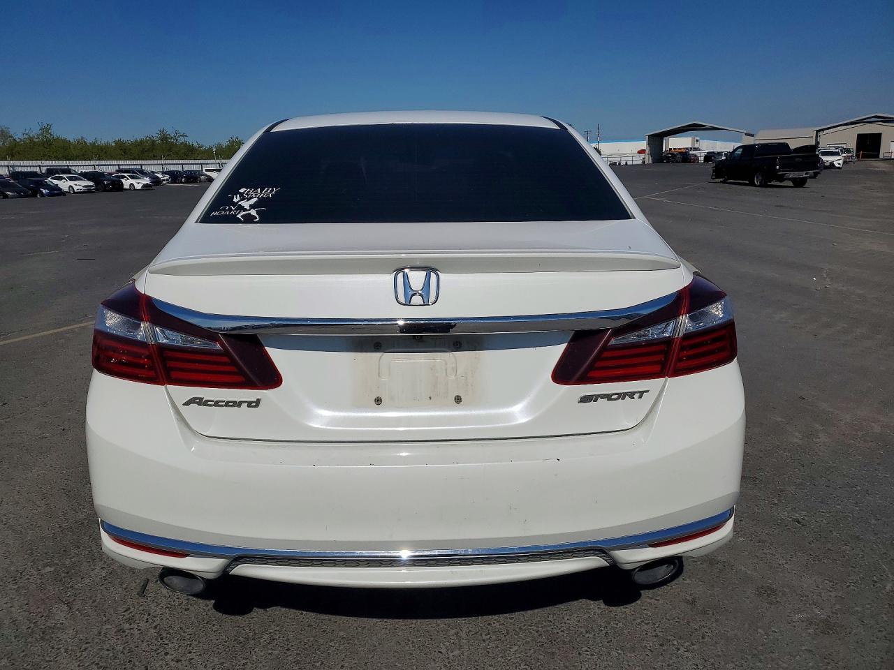 2017 HONDA ACCORD