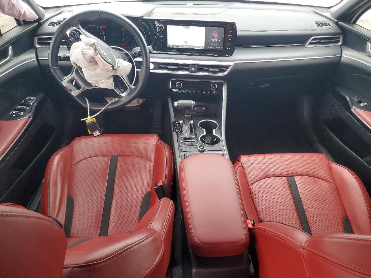 2022 KIA K5