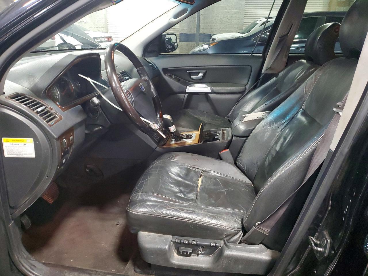 2004 VOLVO XC90
