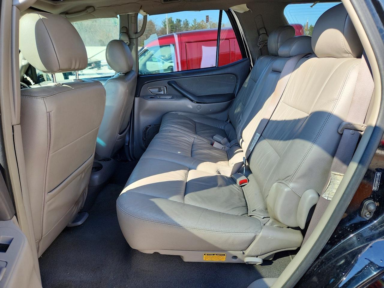 2005 TOYOTA Sequoia