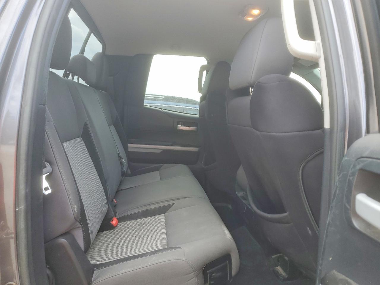 2017 TOYOTA TUNDRA