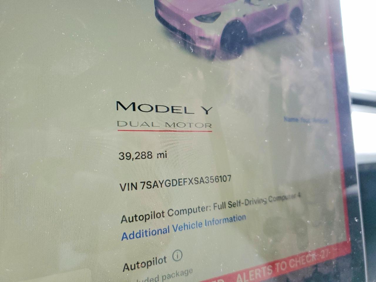 2025 TESLA MODEL Y