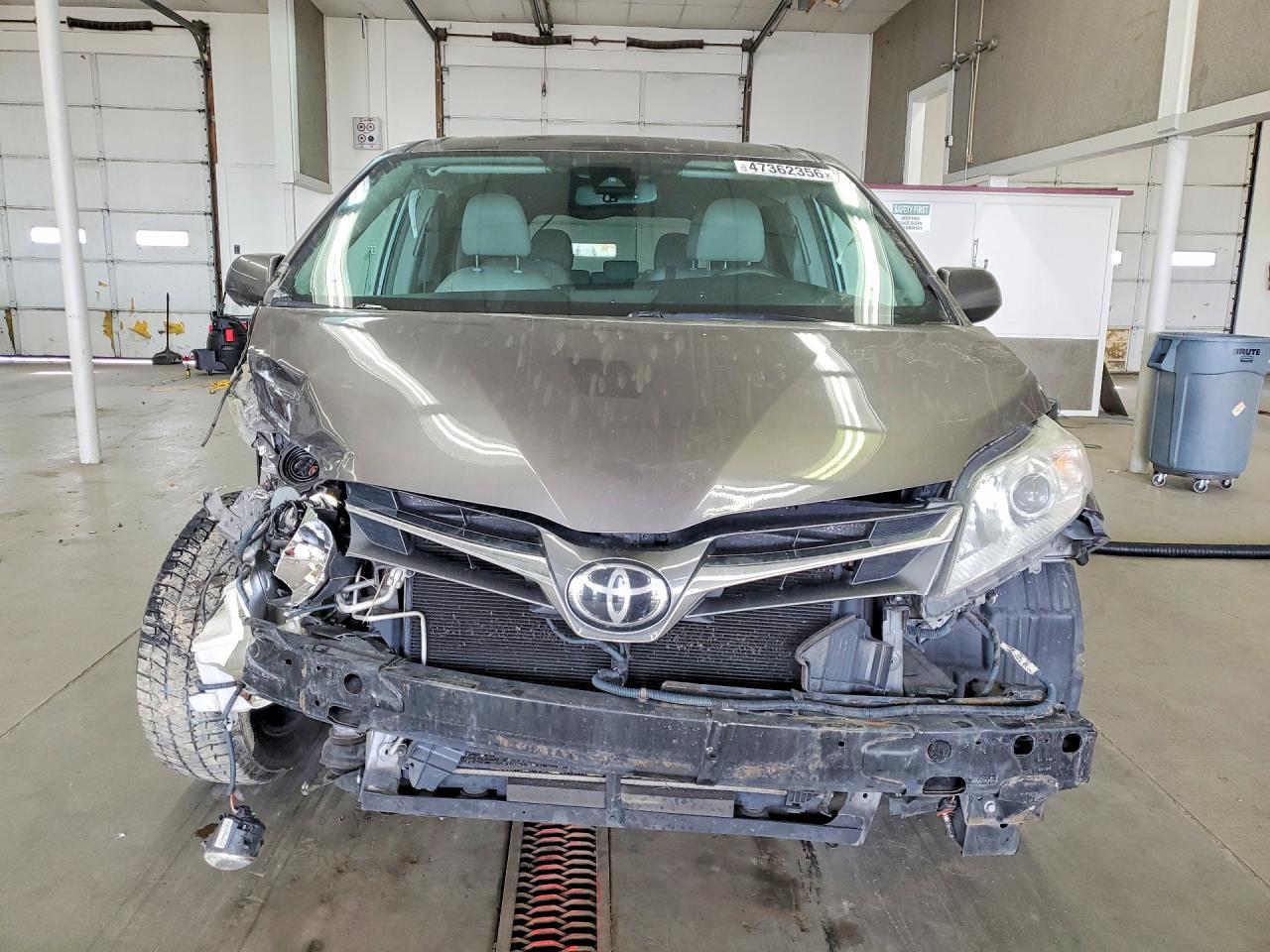 2018 TOYOTA SIENNA
