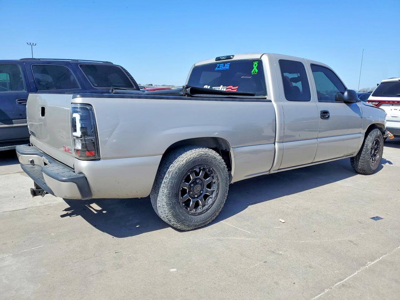 2005 GMC Sierra