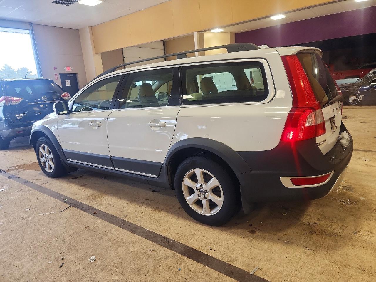 2010 VOLVO XC70