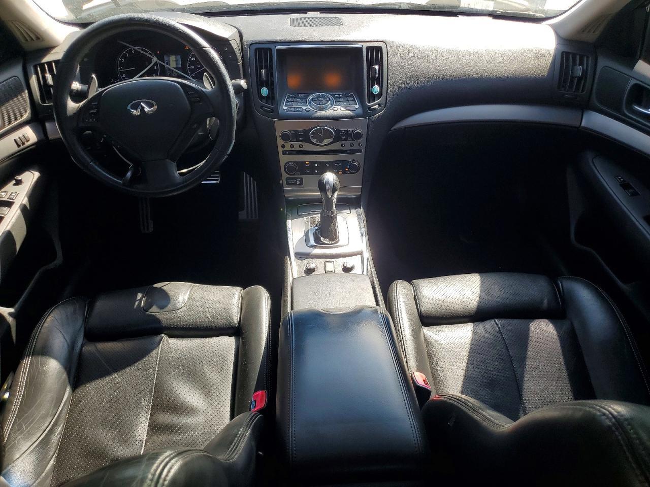2011 INFINITI G37