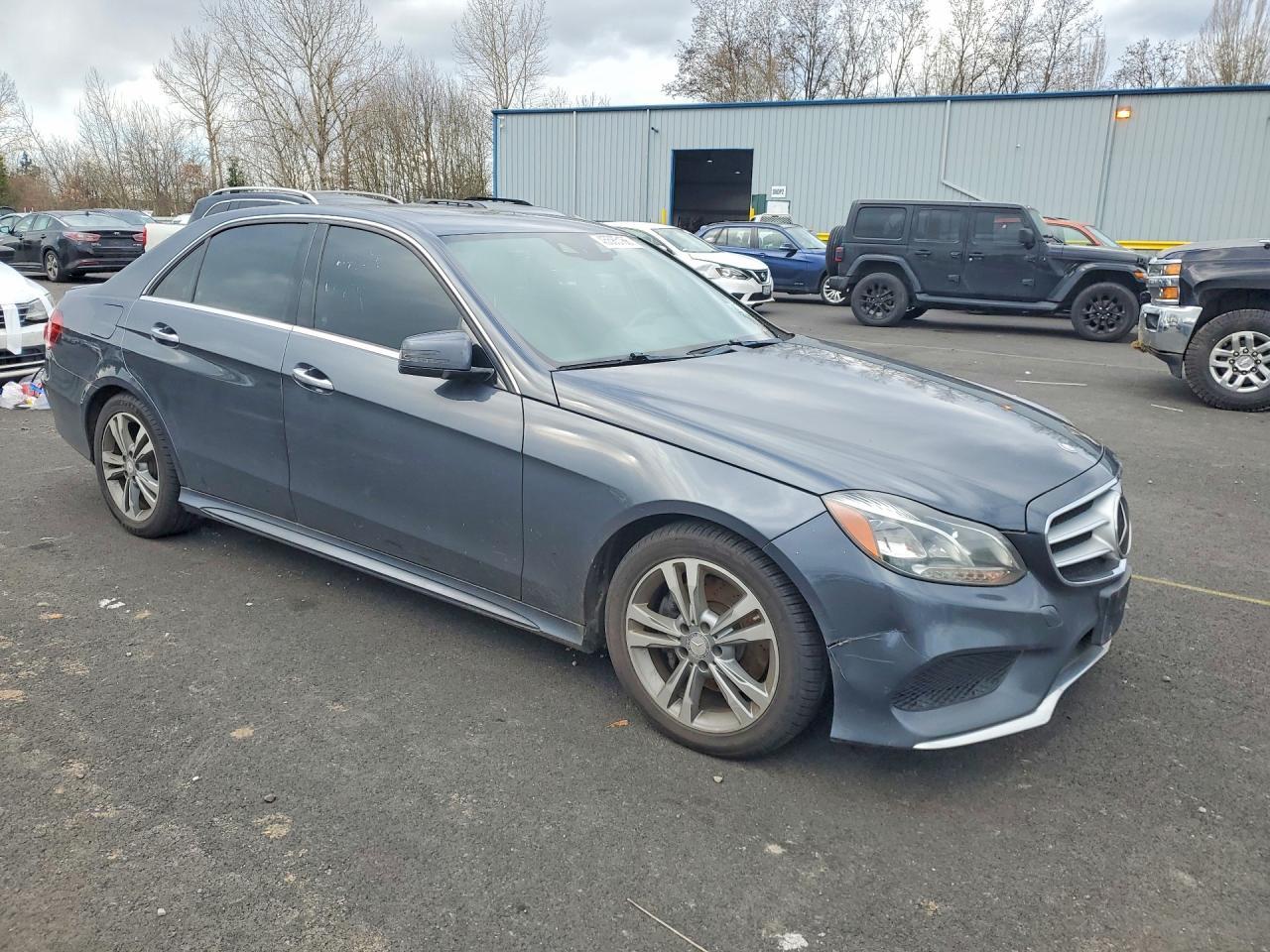 2015 MERCEDES-BENZ E-Class