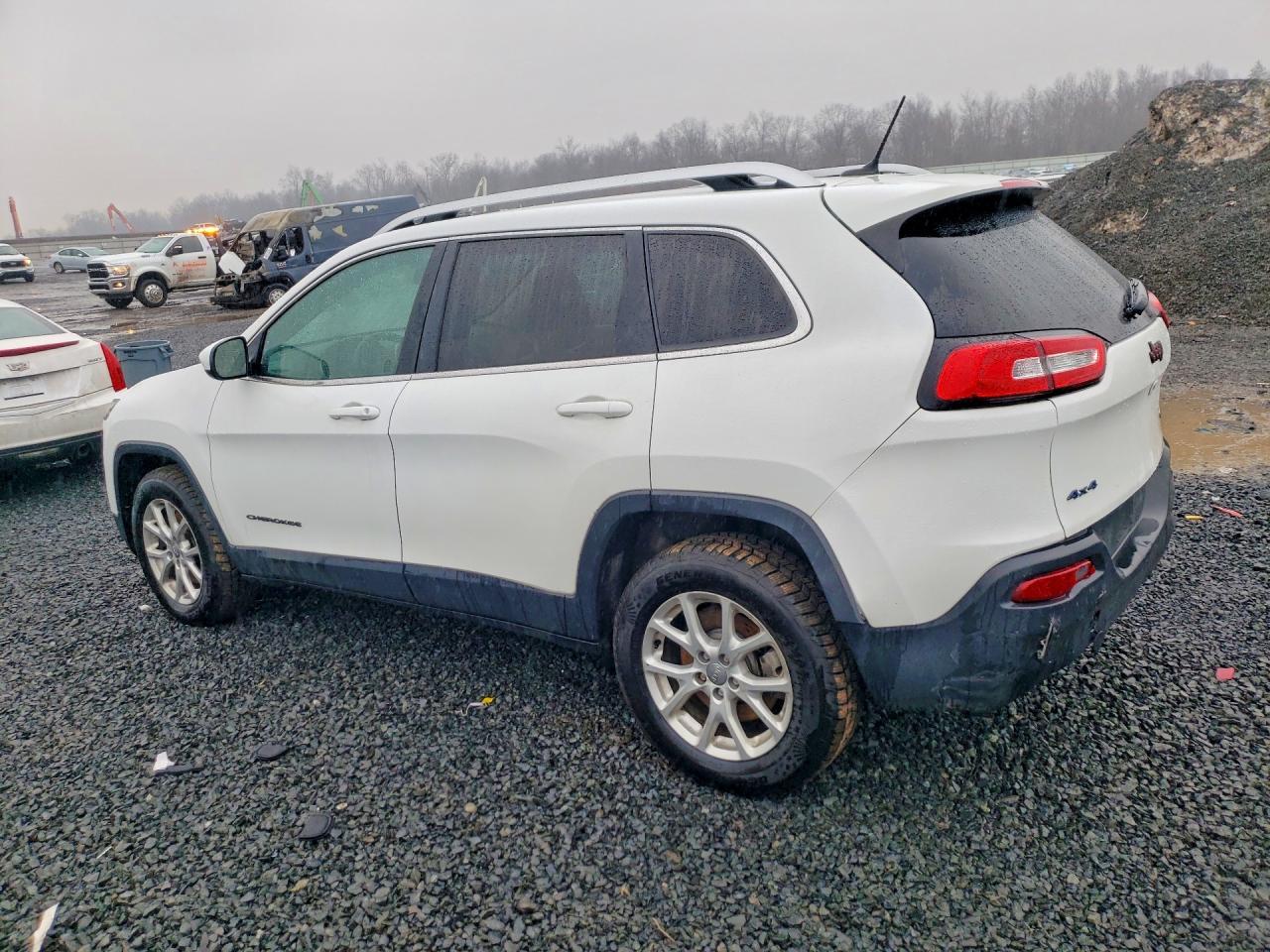 2016 JEEP CHEROKEE