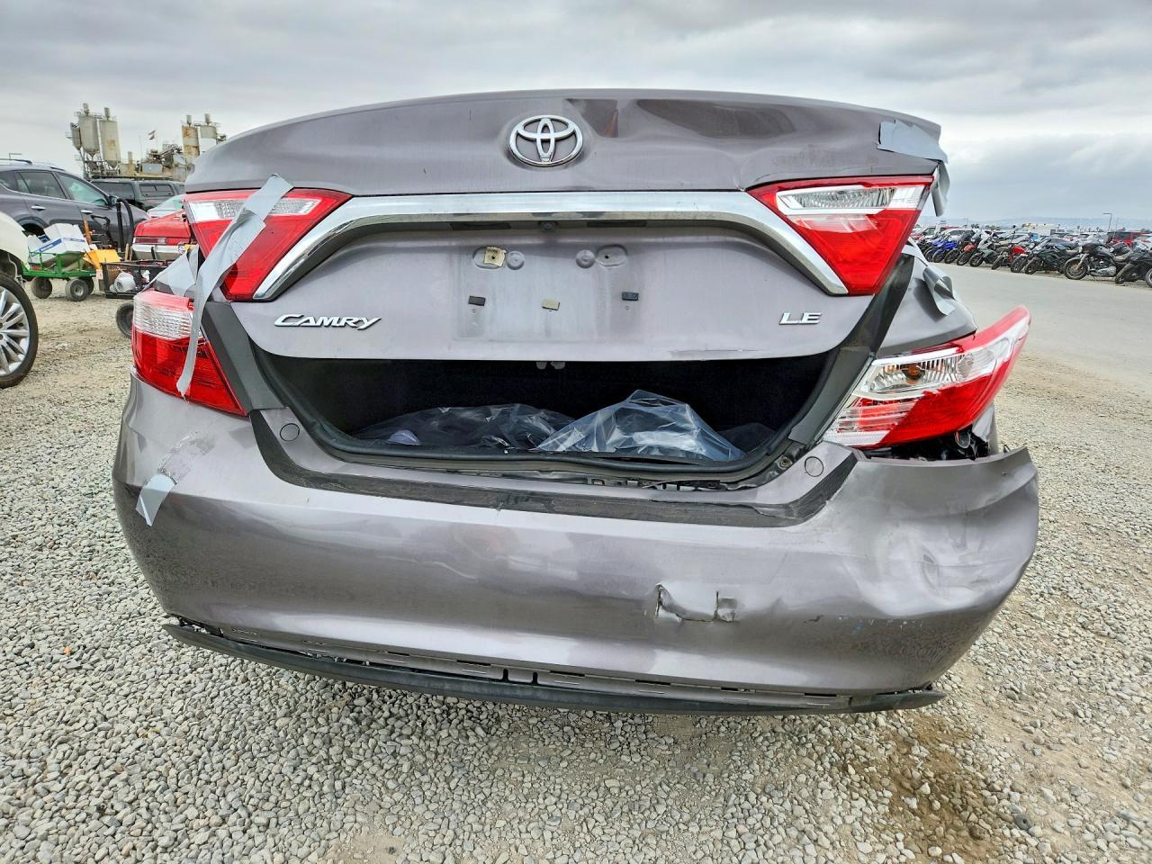 2016 TOYOTA CAMRY
