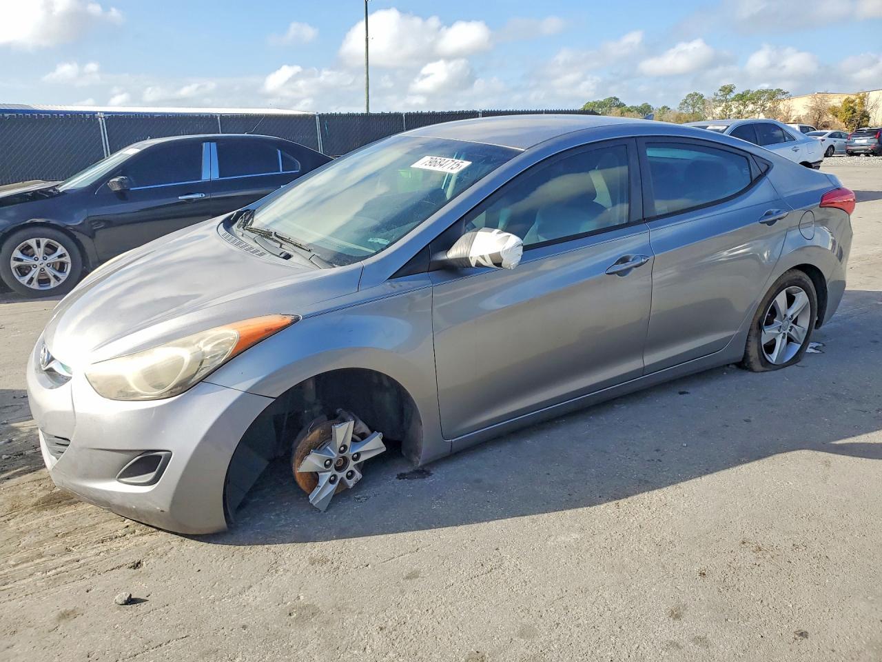 2011 HYUNDAI ELANTRA