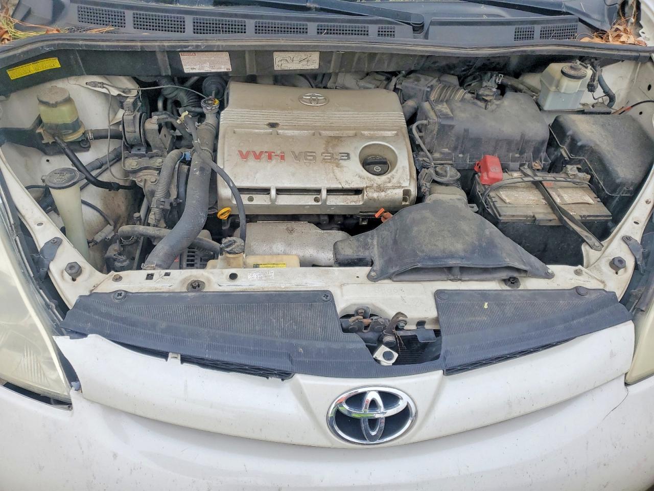 2006 TOYOTA SIENNA