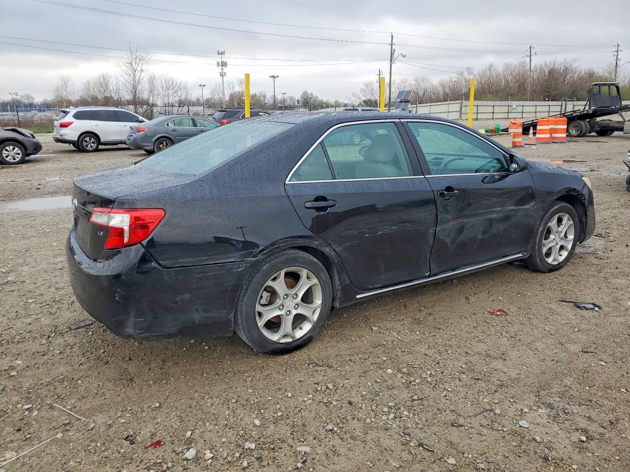 2014 TOYOTA CAMRY