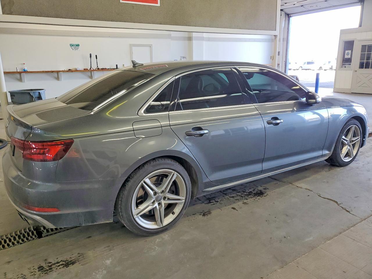 2018 AUDI S4