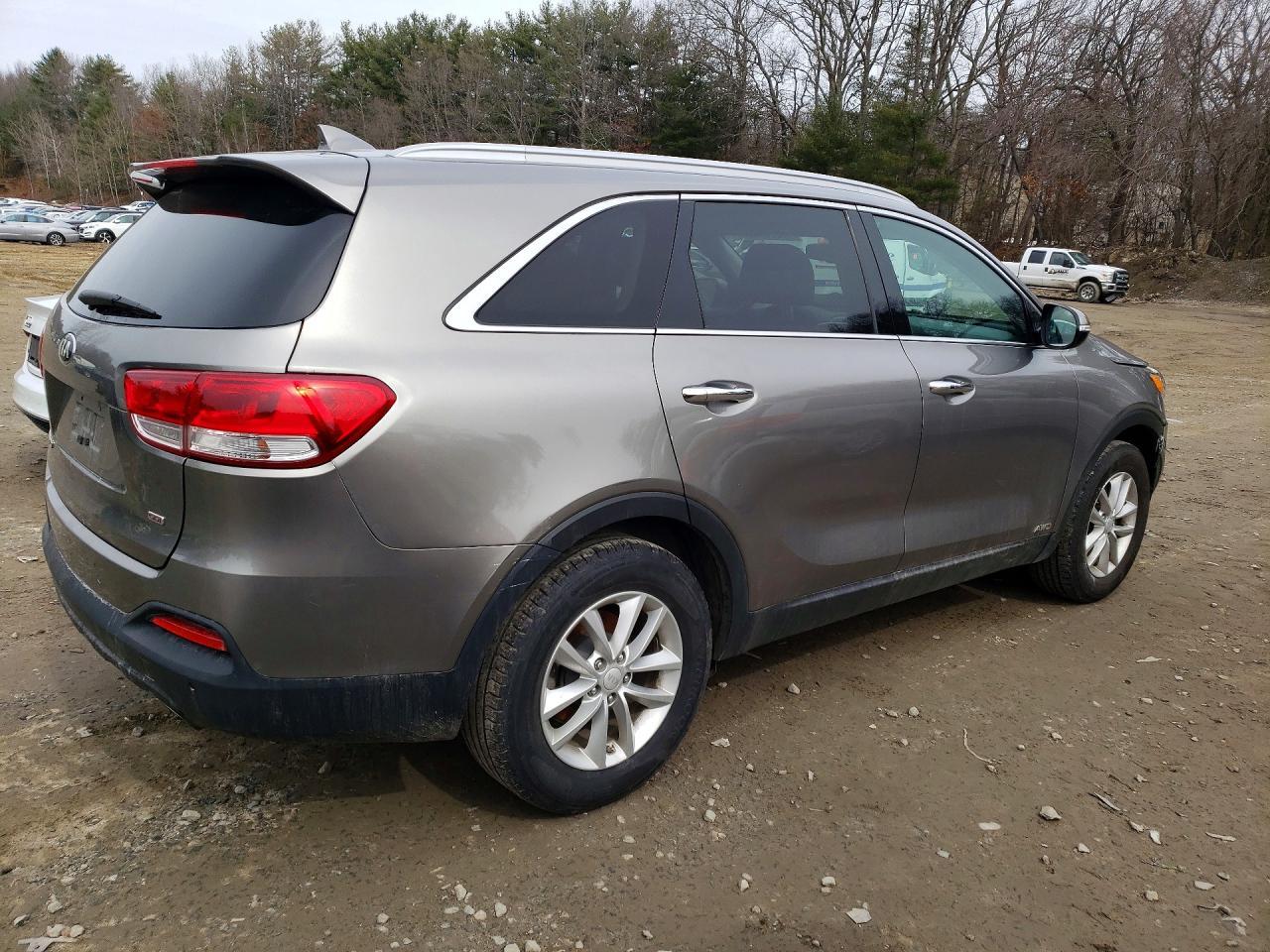 2017 KIA SORENTO