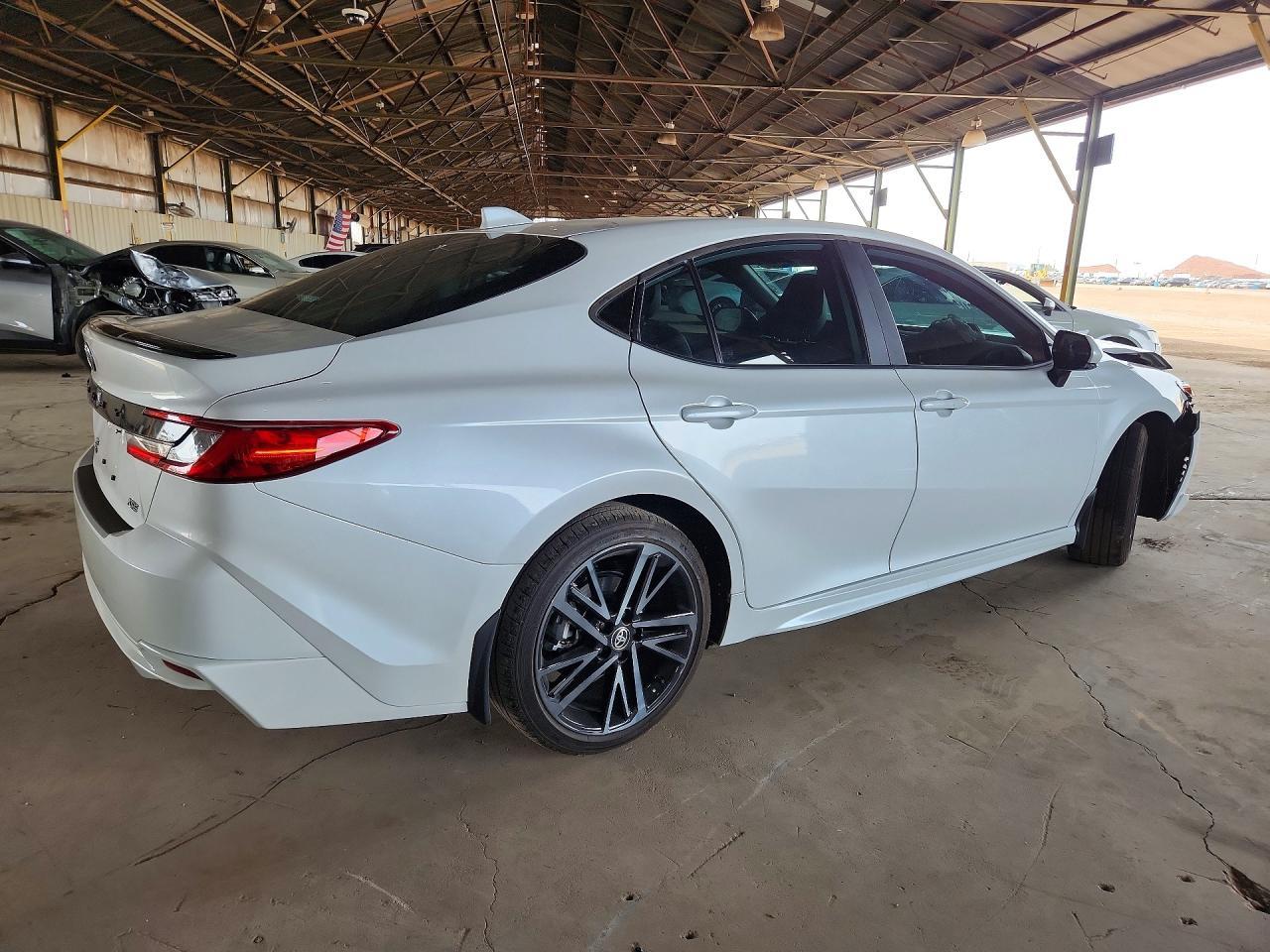 2025 TOYOTA CAMRY