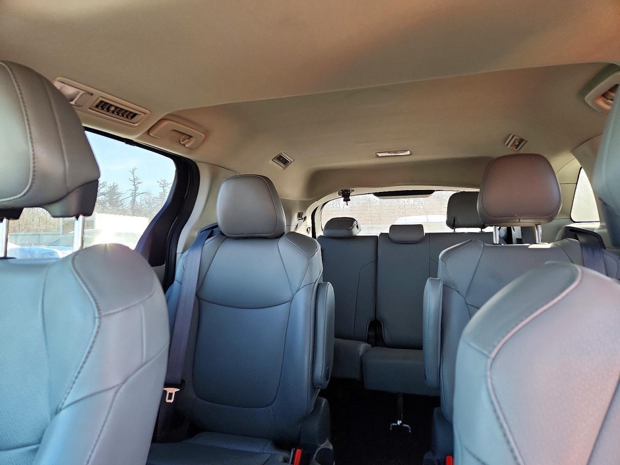 2021 TOYOTA SIENNA