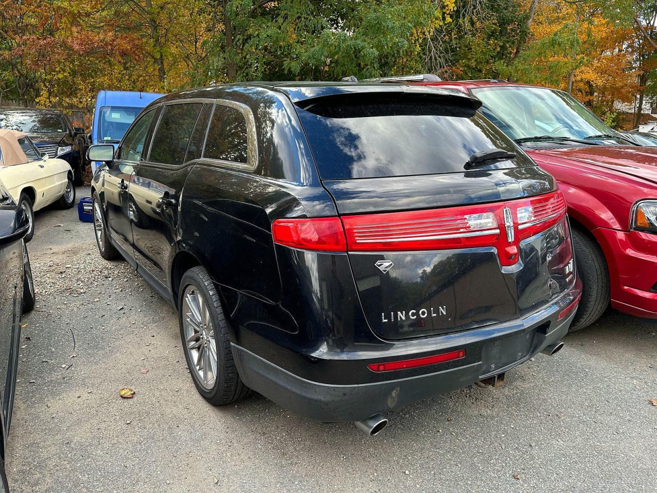 2016 LINCOLN MKT