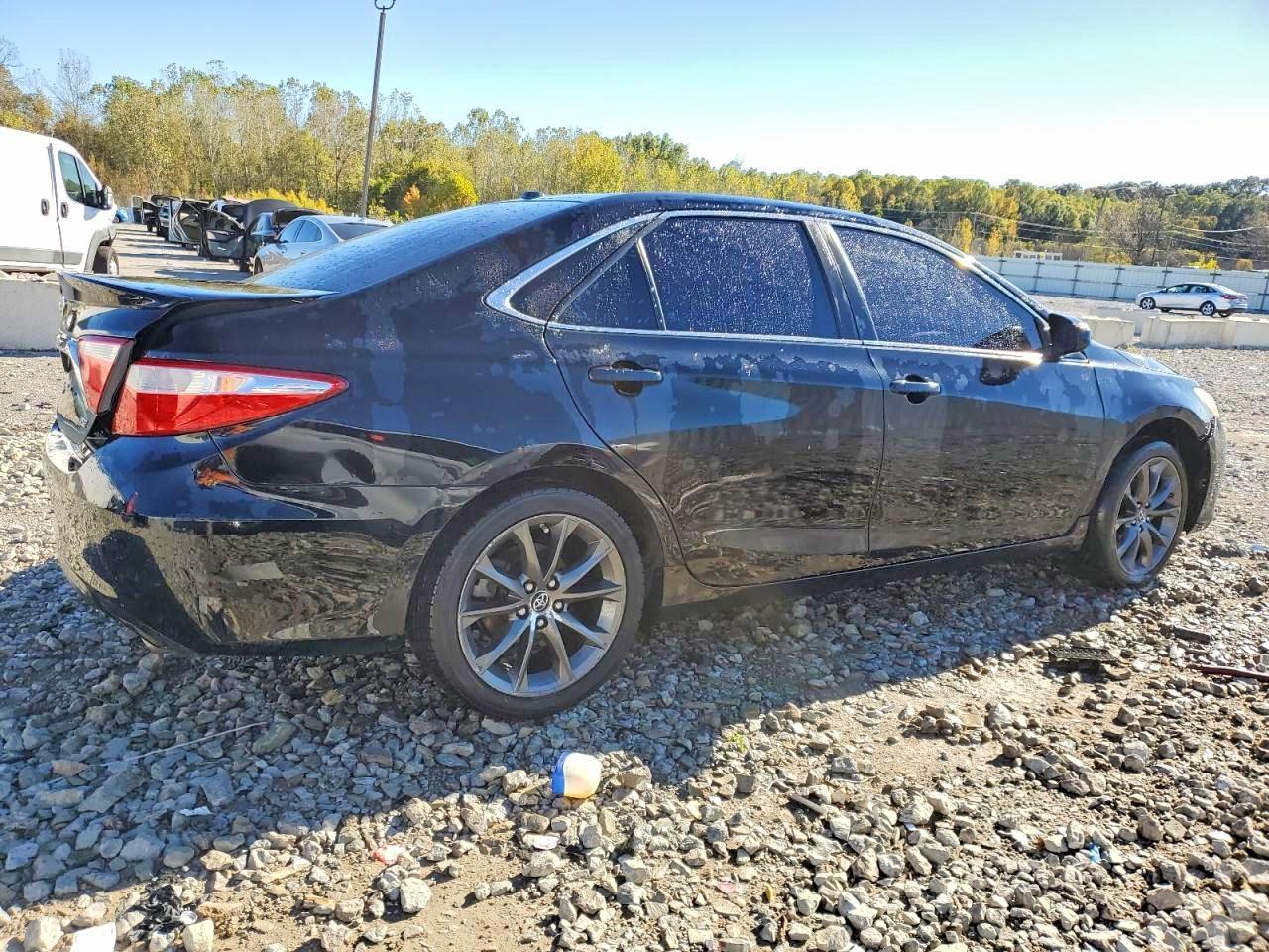 2016 TOYOTA CAMRY