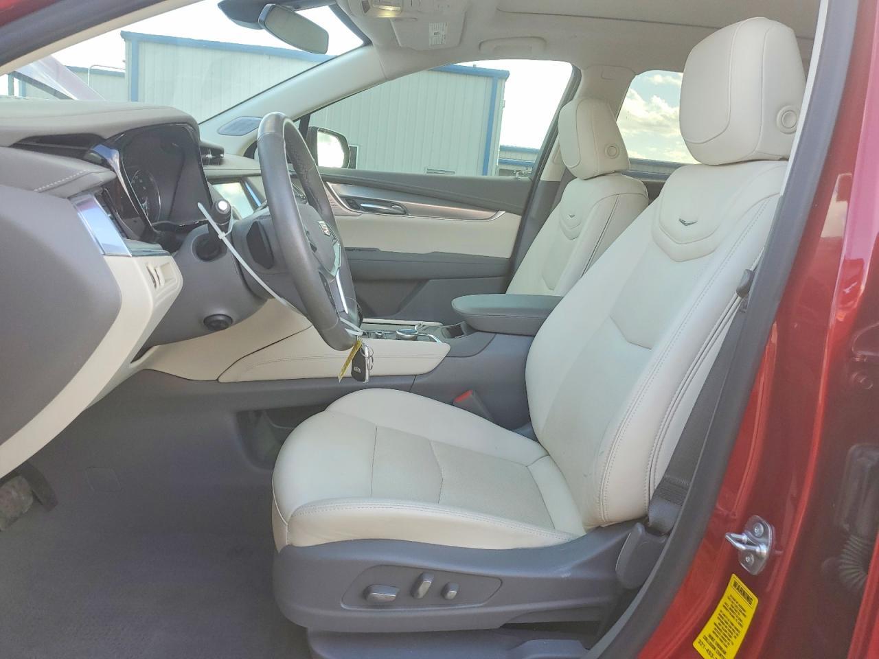2024 CADILLAC XT5