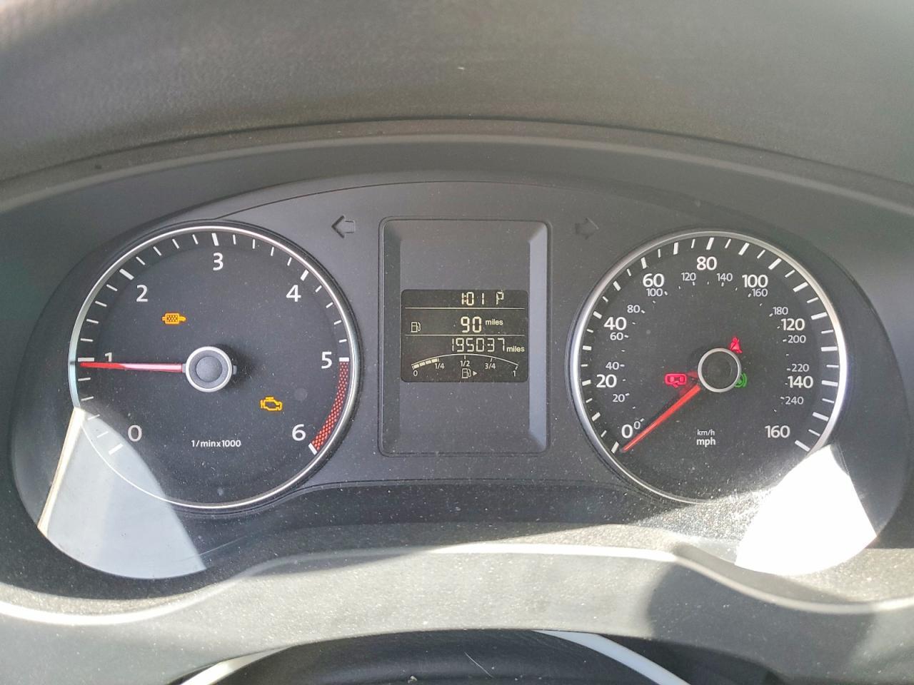 2013 VOLKSWAGEN JETTA