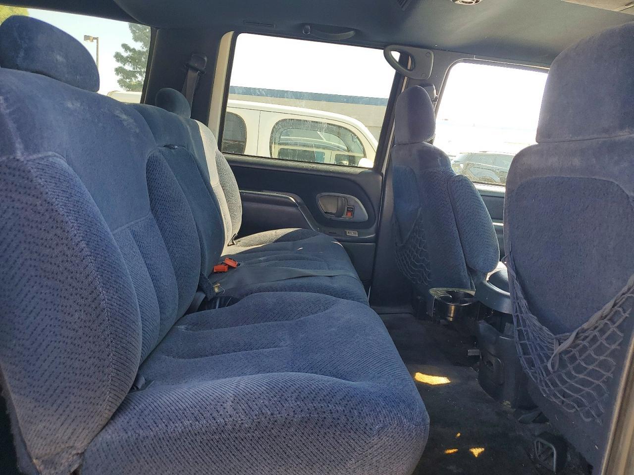 1999 CHEVROLET Suburban