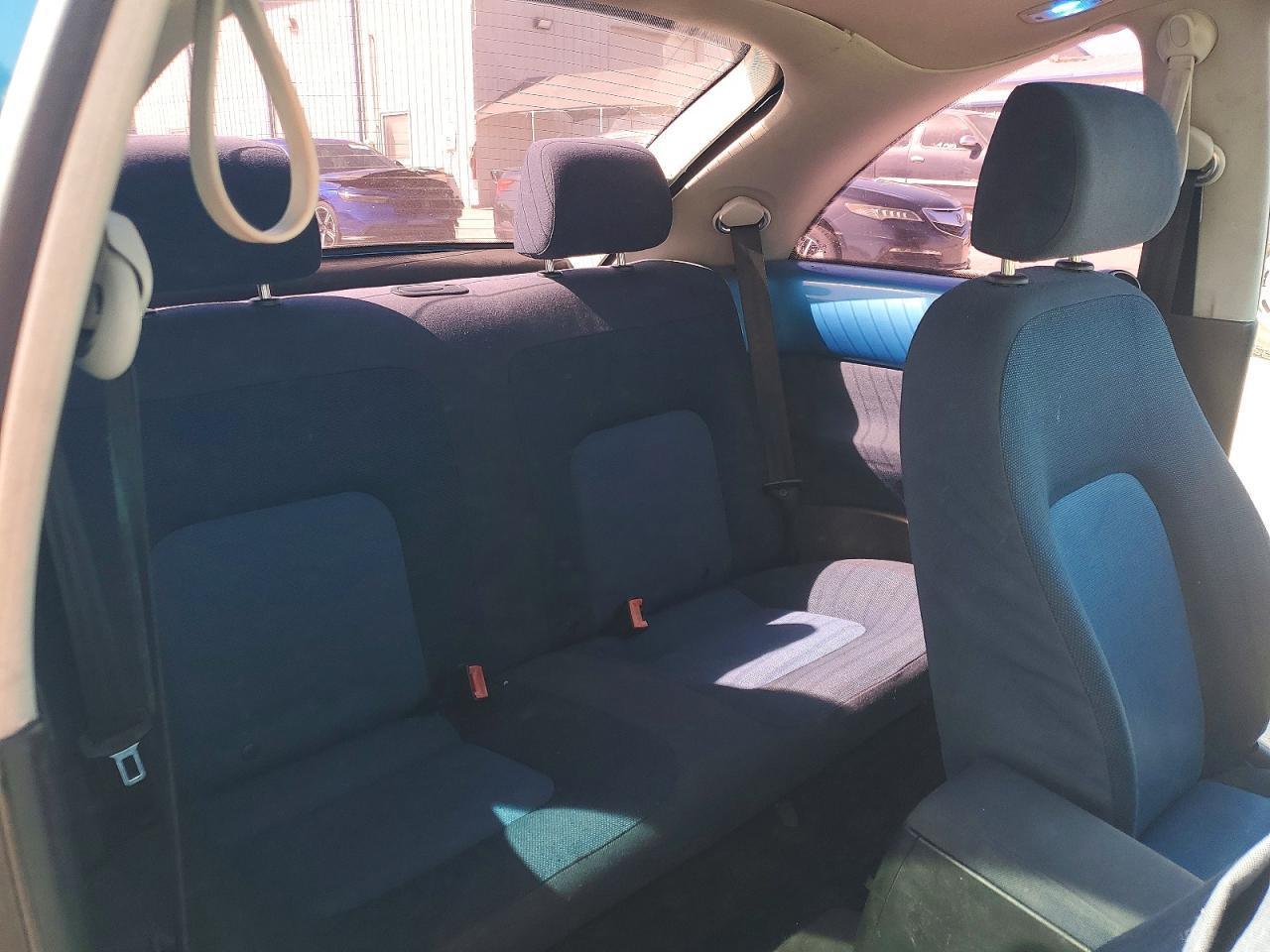 2004 VOLKSWAGEN Beetle
