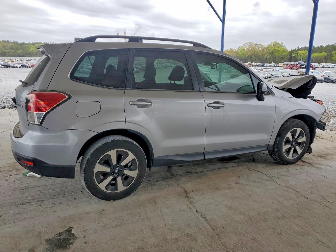 2018 SUBARU FORESTER