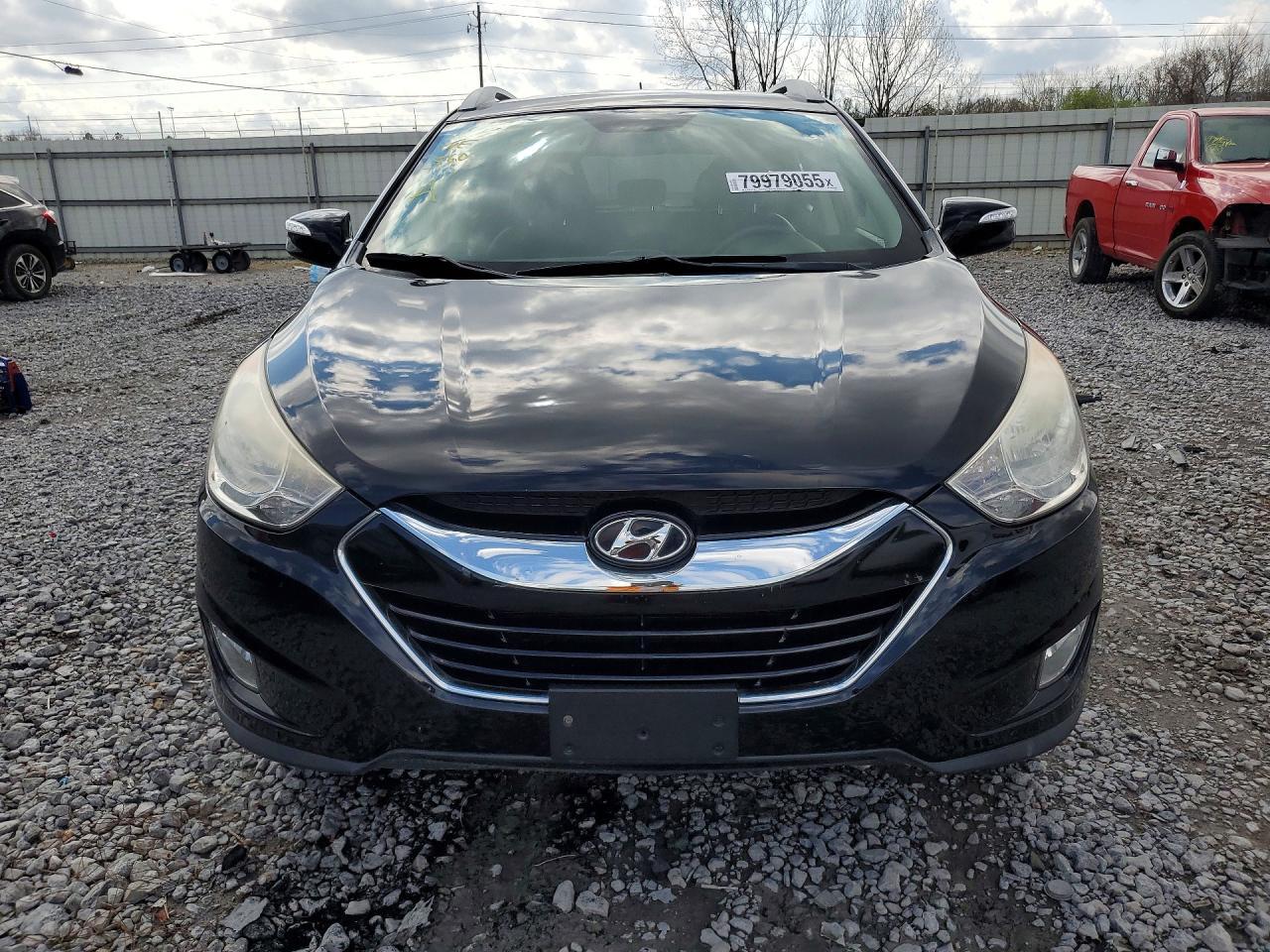 2011 HYUNDAI TUCSON