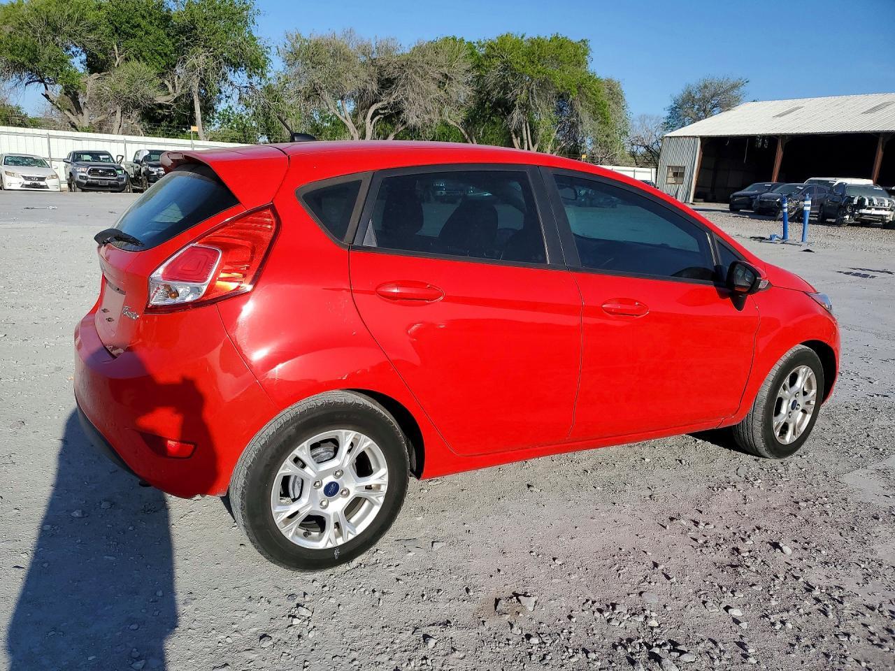 2015 FORD Fiesta