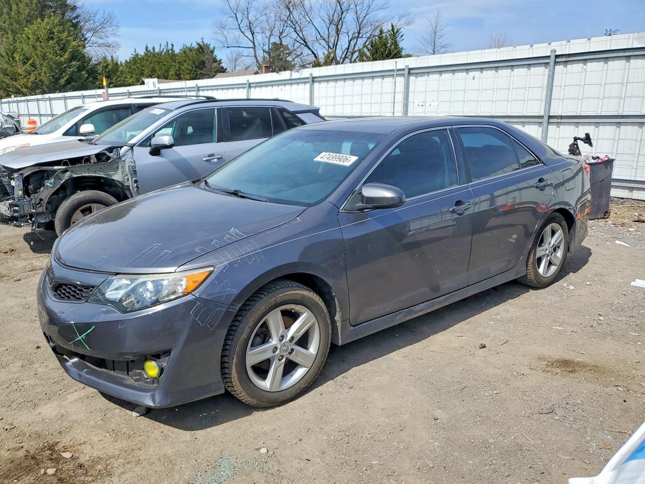 2014 TOYOTA CAMRY
