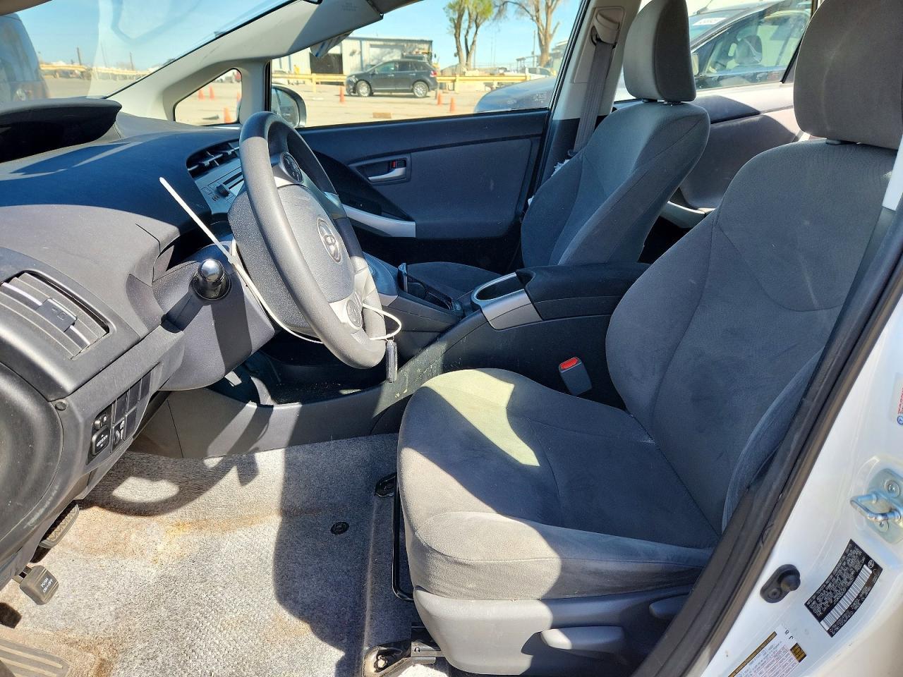 2015 TOYOTA PRIUS