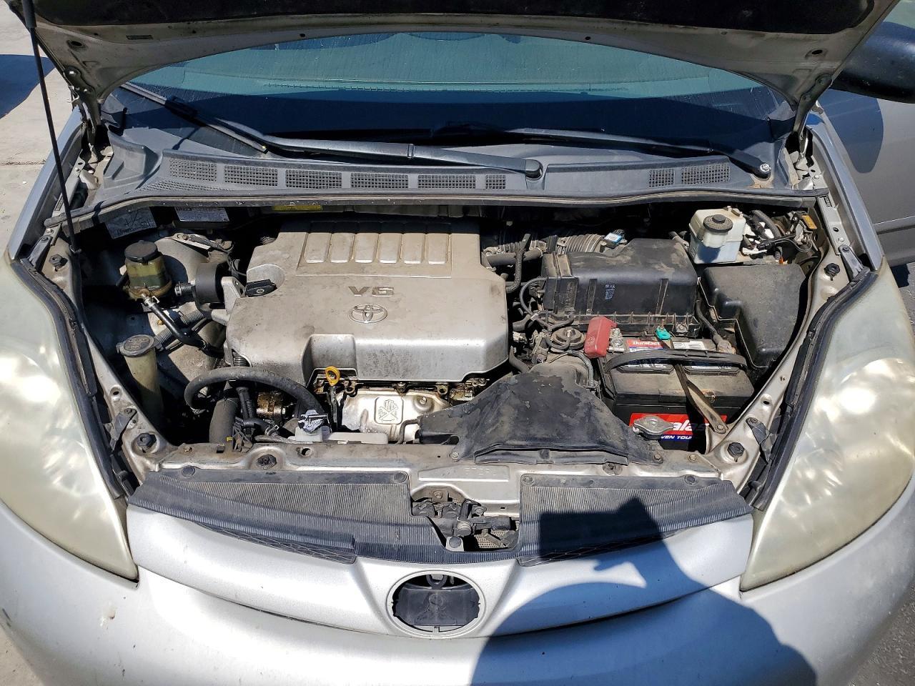 2008 TOYOTA SIENNA