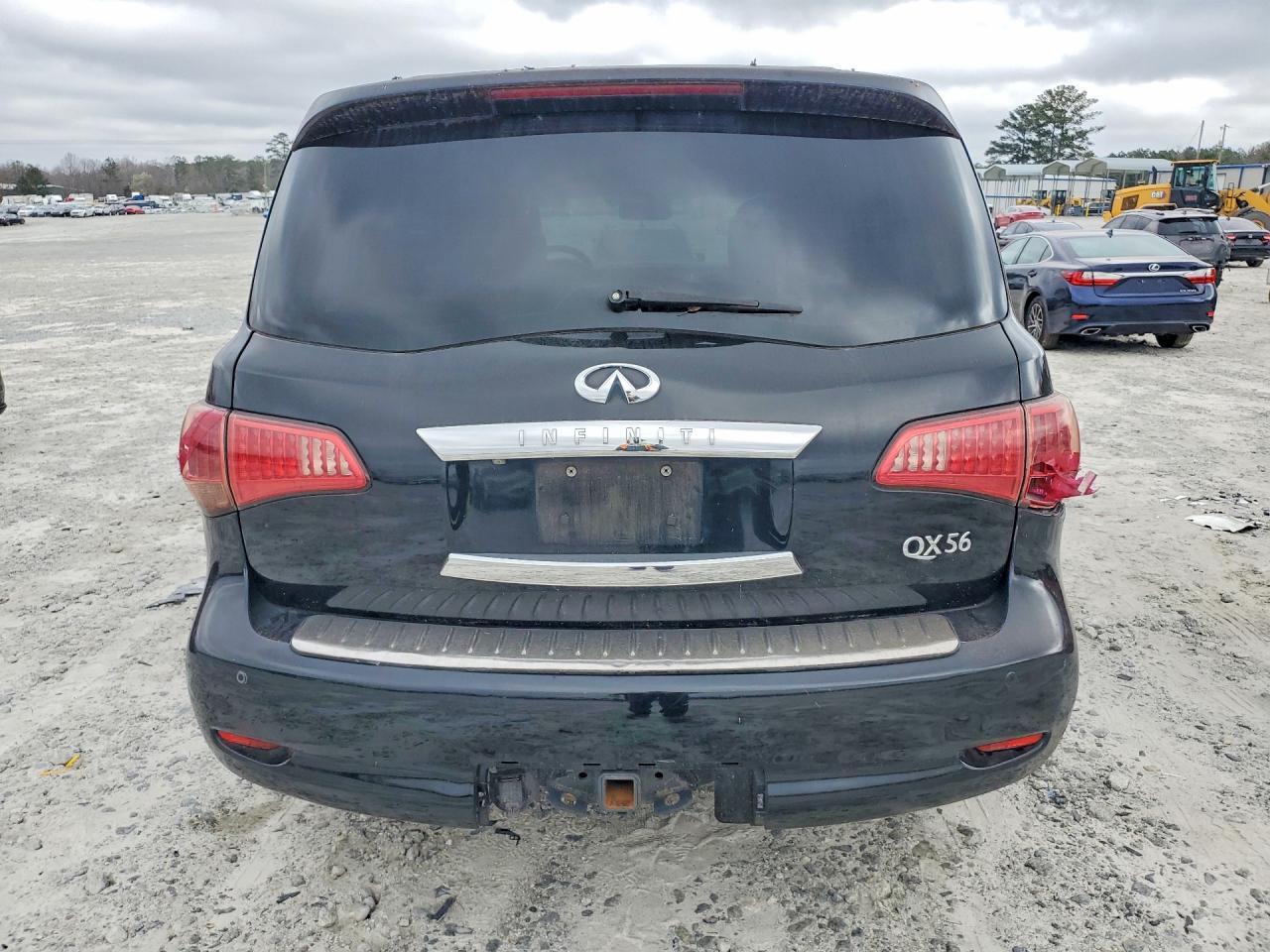2012 INFINITI QX56