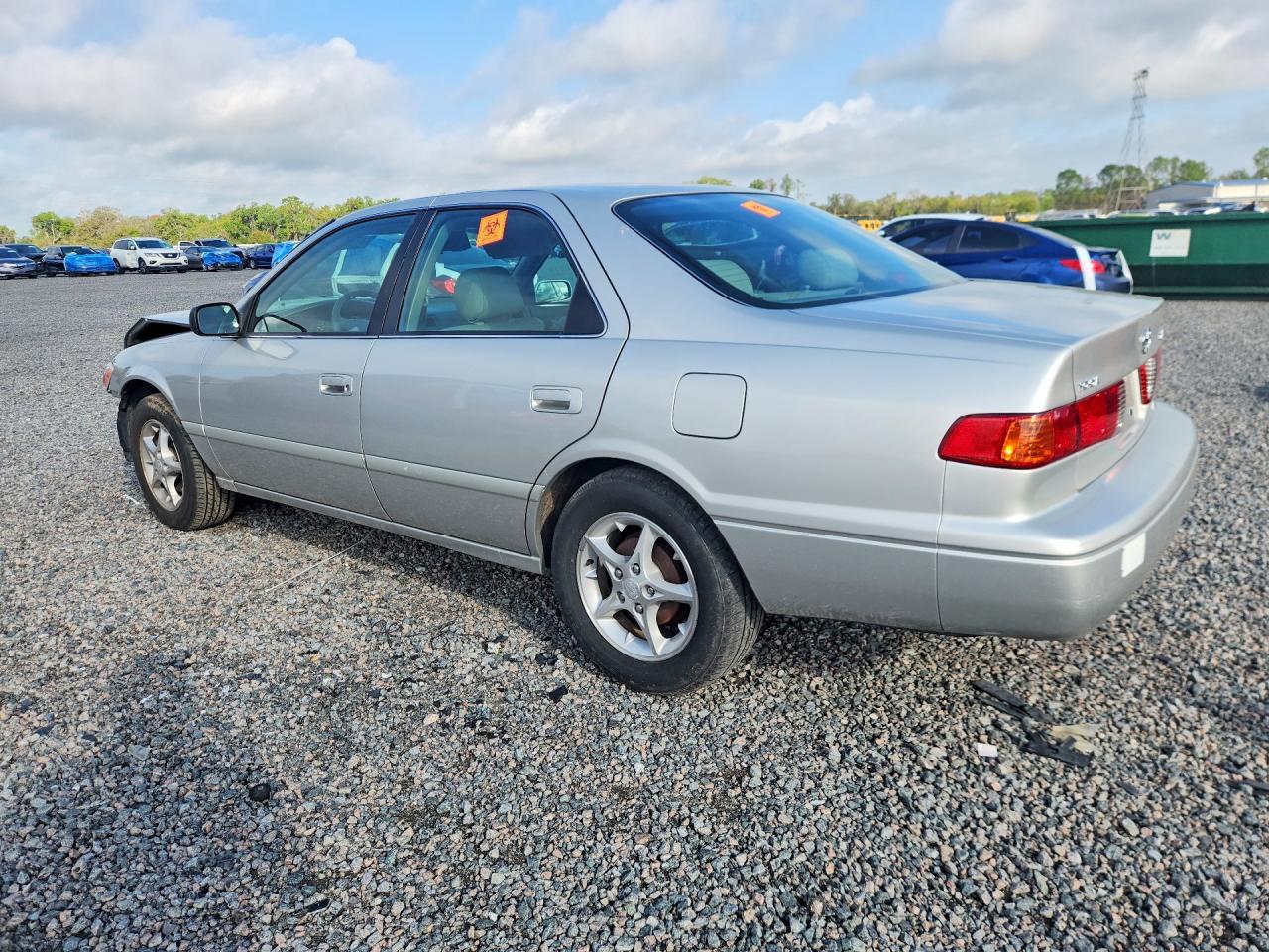 2001 TOYOTA CAMRY
