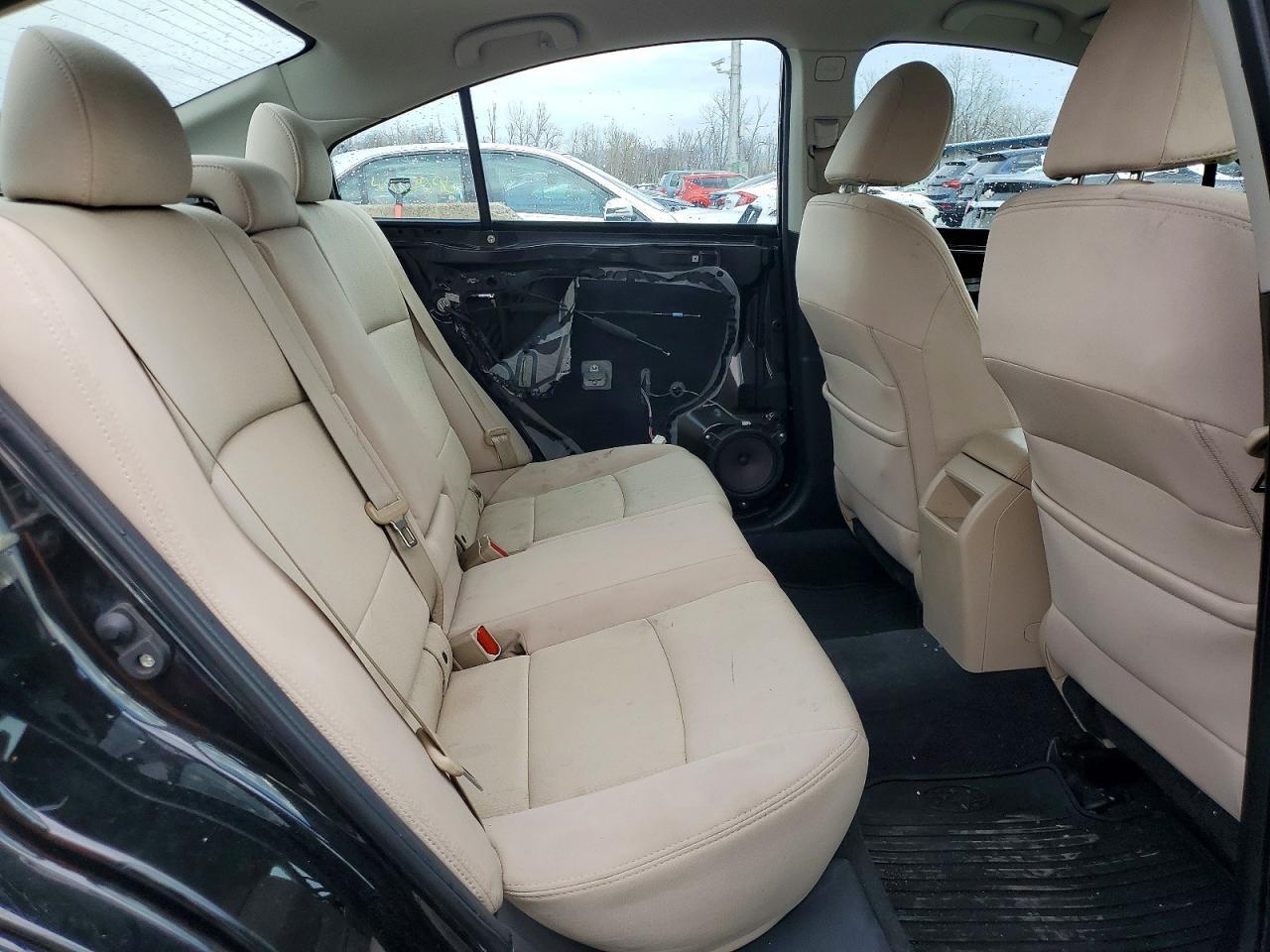 2017 SUBARU Legacy