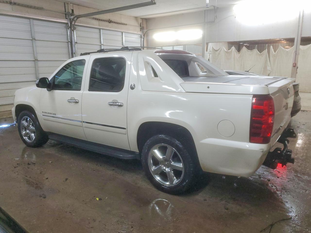 2013 CHEVROLET Avalanche