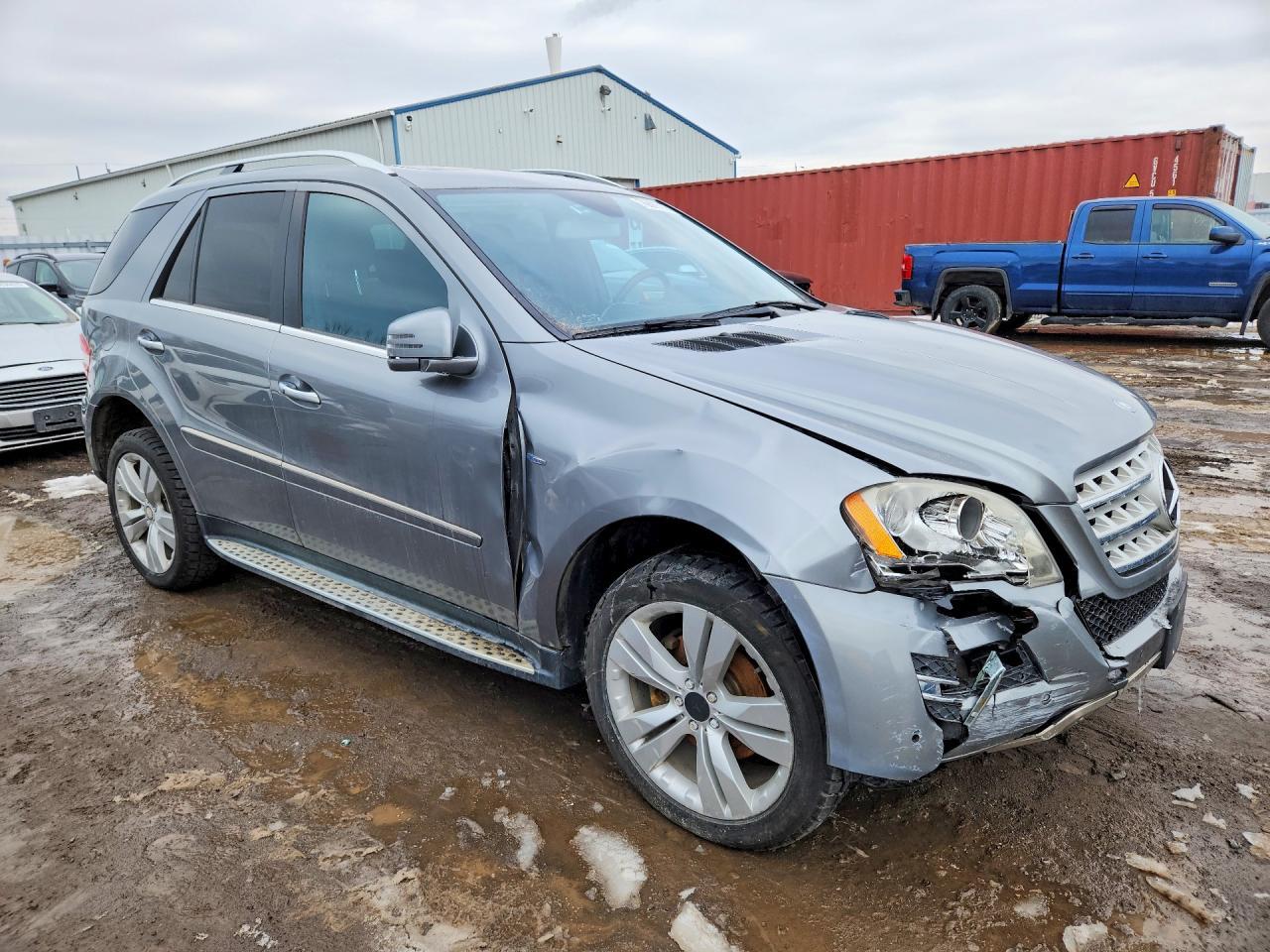 2011 MERCEDES-BENZ ML-Class