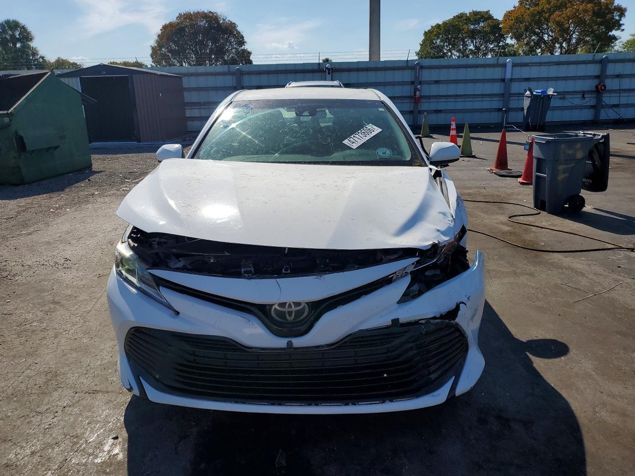 2018 TOYOTA CAMRY