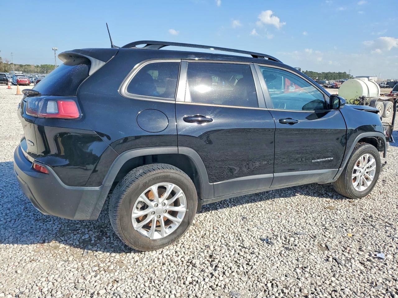 2022 JEEP CHEROKEE