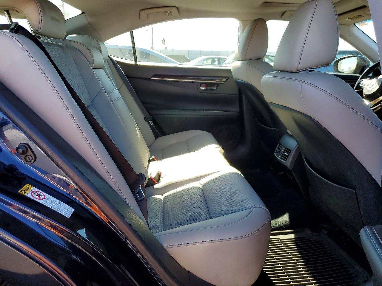 2016 LEXUS ES 350