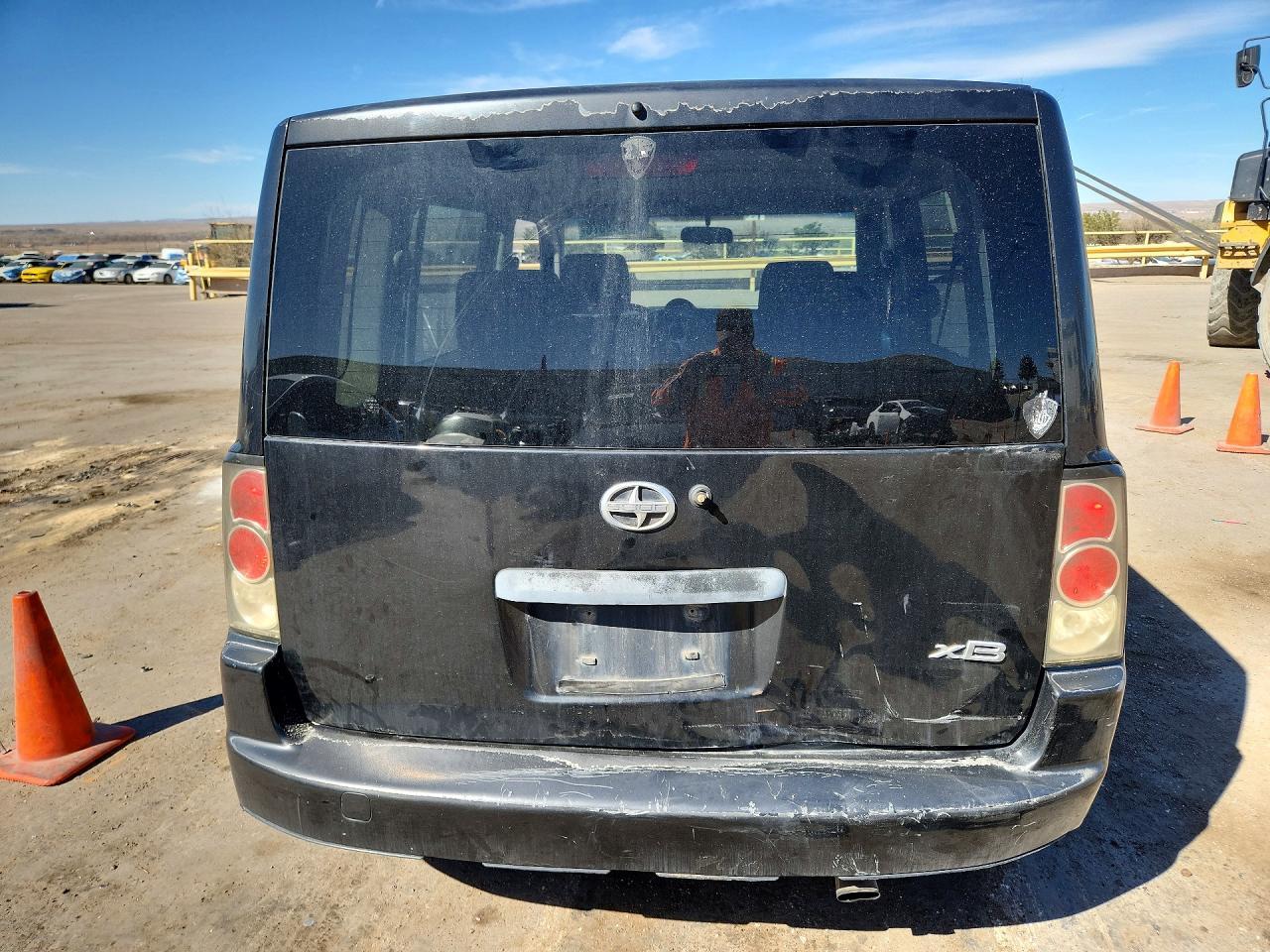 2005 SCION xB