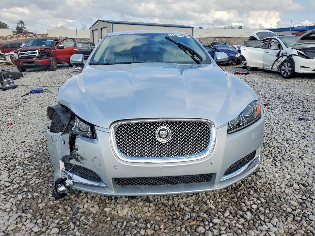 2012 JAGUAR XF