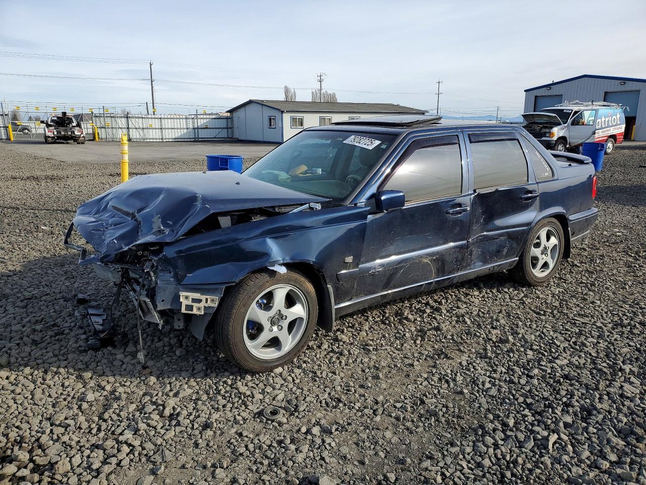 2000 VOLVO S70