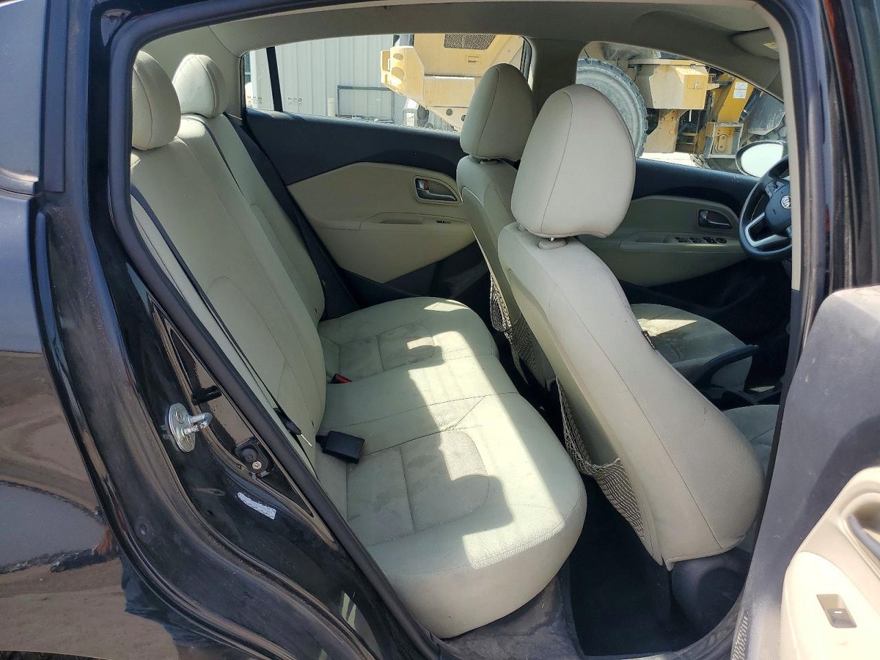 2013 KIA RIO