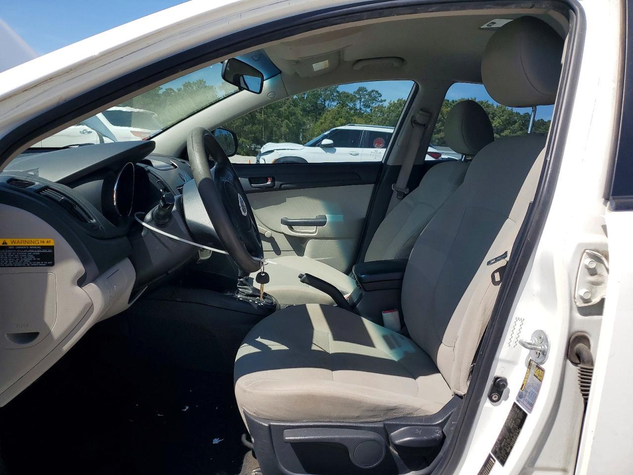2013 KIA FORTE