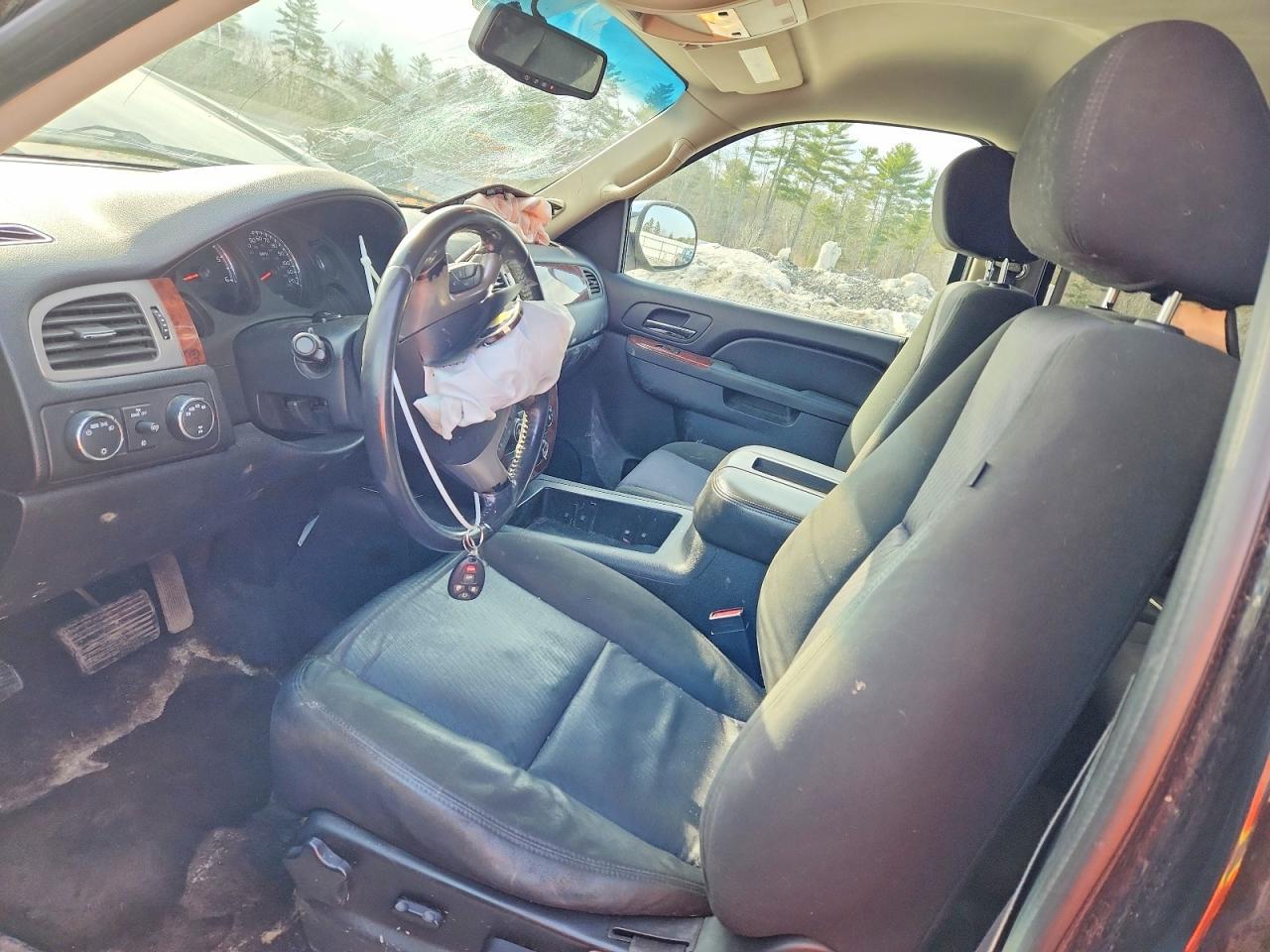 2011 CHEVROLET Tahoe