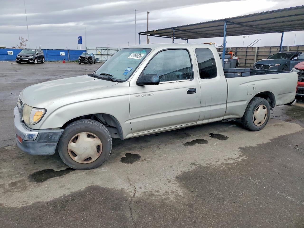 2000 TOYOTA TACOMA