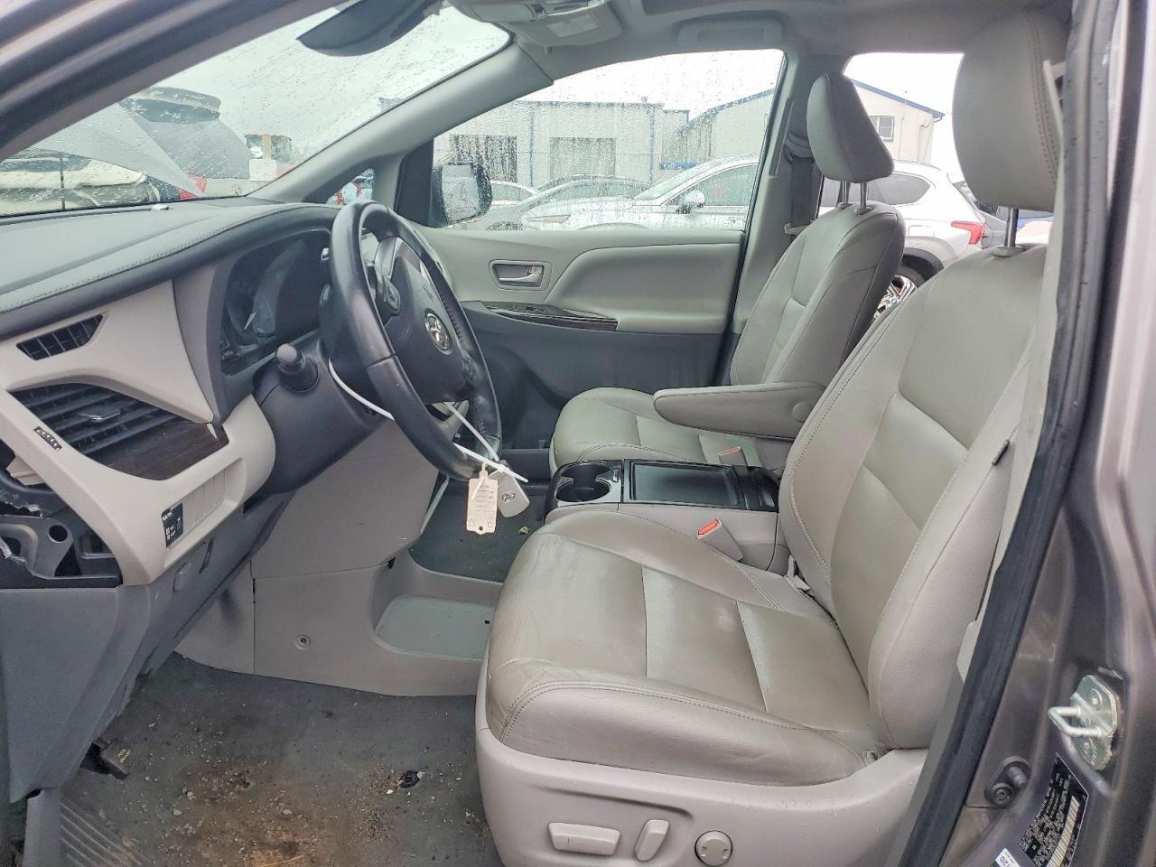 2020 TOYOTA SIENNA