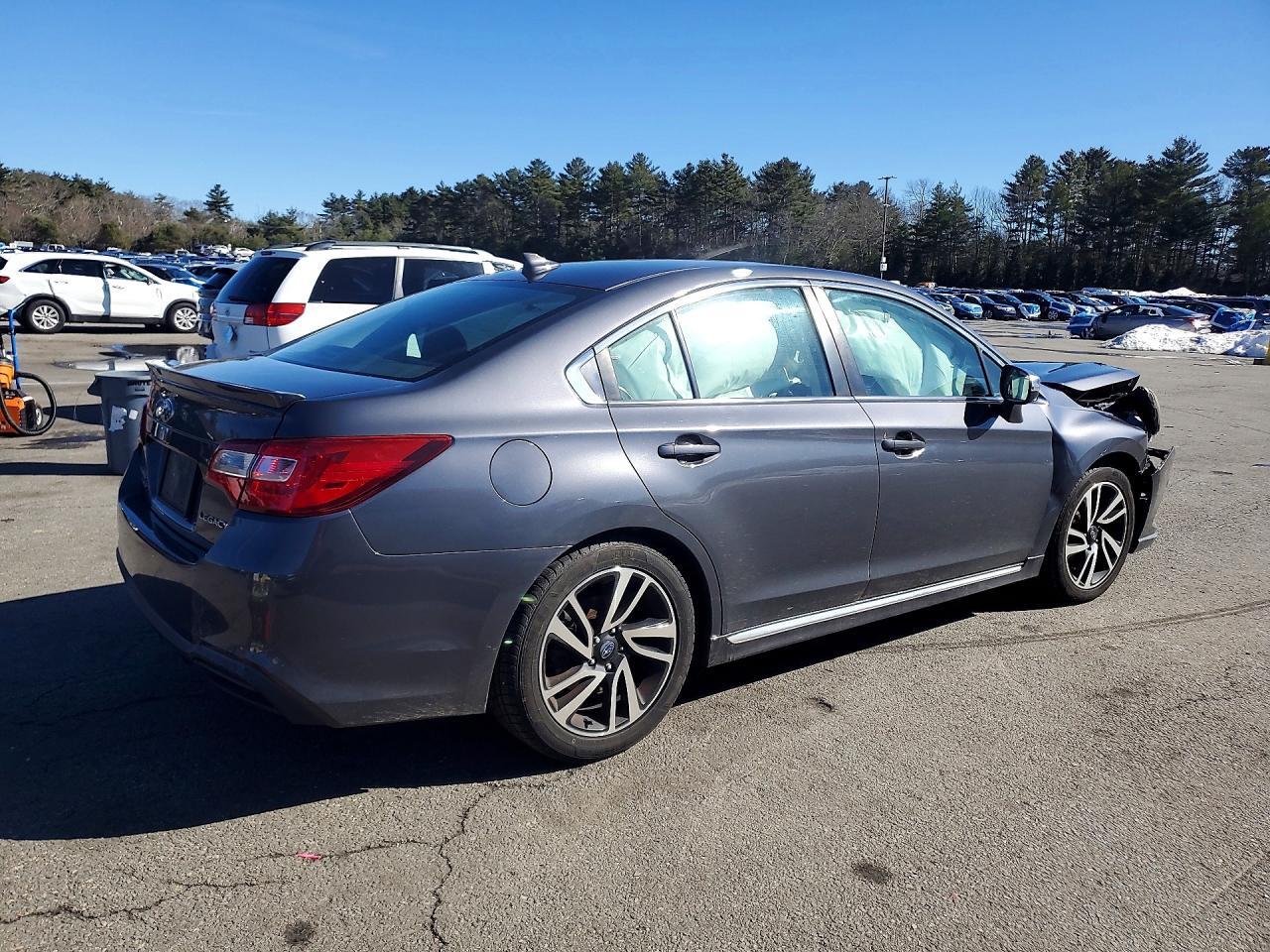 2018 SUBARU Legacy