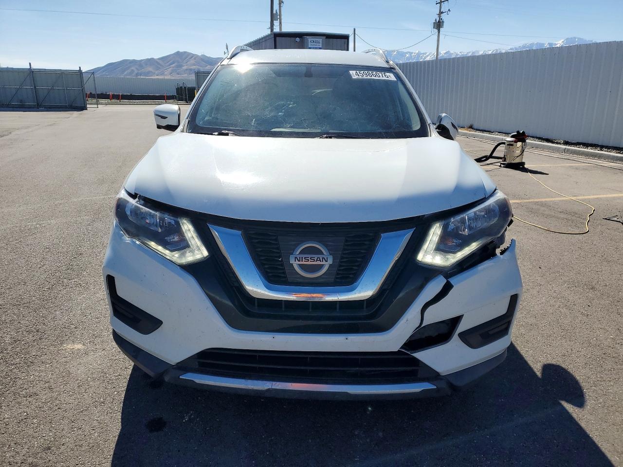2017 NISSAN ROGUE